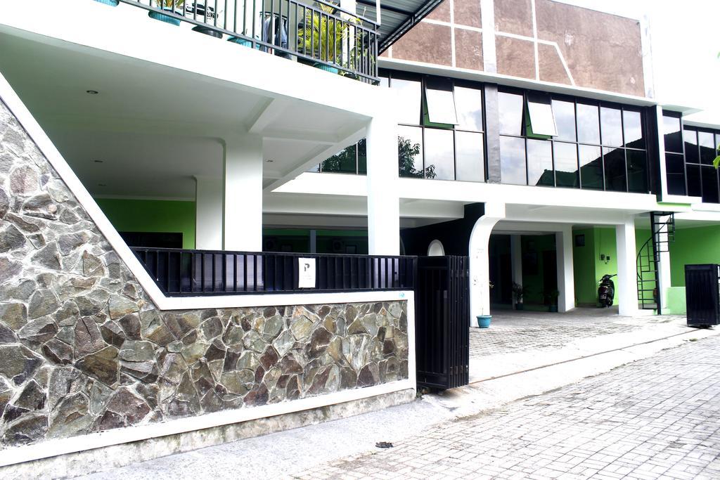 Hotel The Greenhouse Yogyakarta Exterior foto