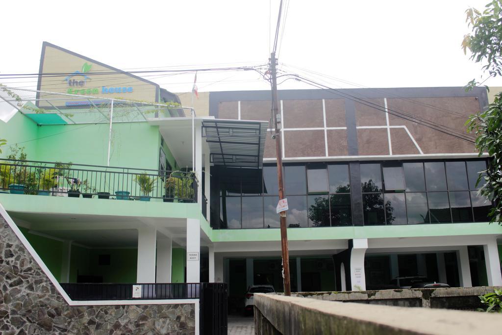 Hotel The Greenhouse Yogyakarta Exterior foto